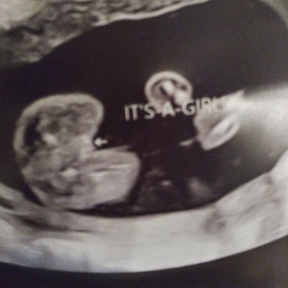 Meet your Posher, Kendra - Picture 5 of 11